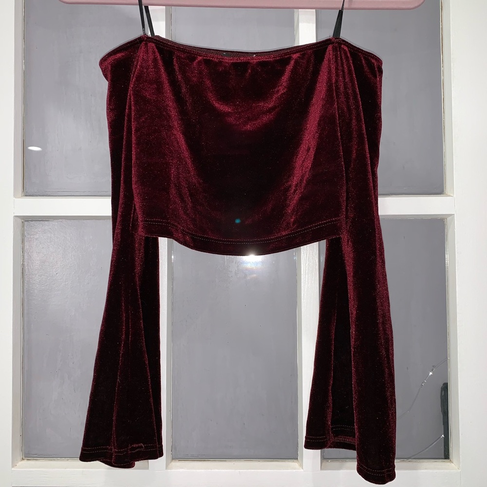 Burgundy off shoulder velvet bell sleeve crop top